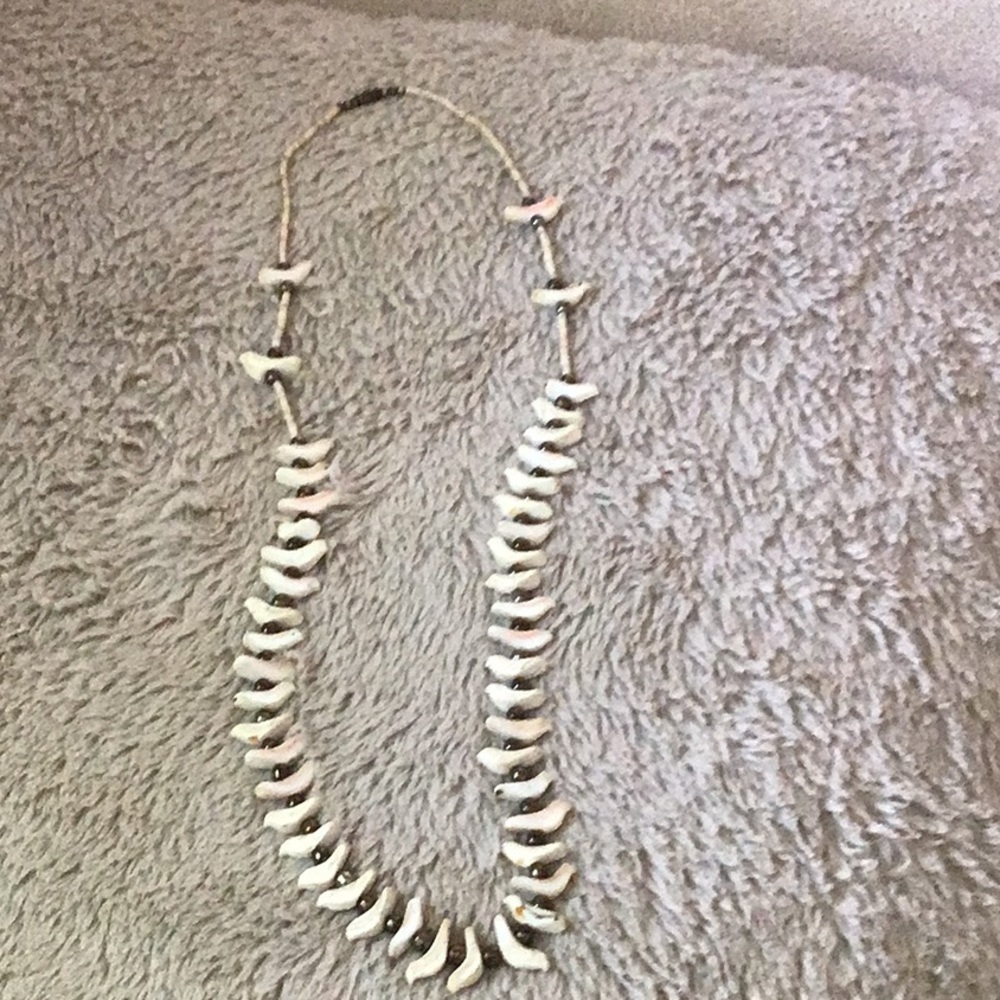 Bird fetish type necklace